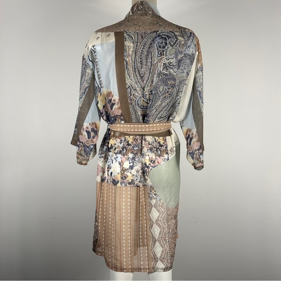 Cream Chic Patchwork Cape with Belt - Picture 4 of 11